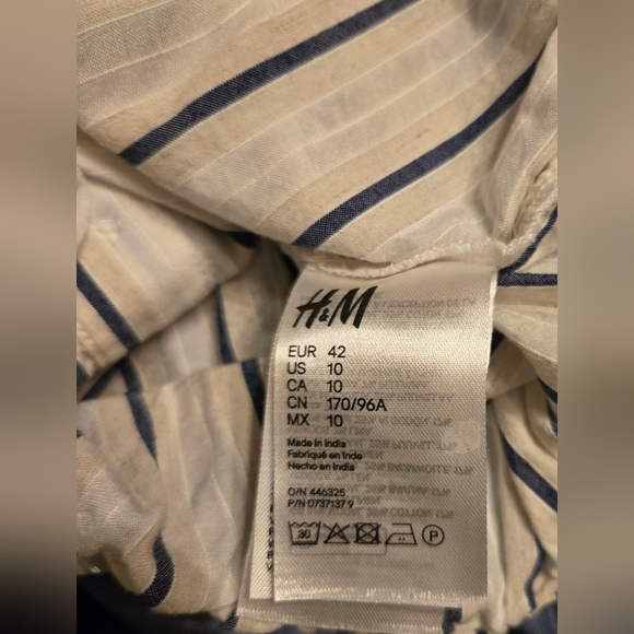 Striped Off-Shoulder Button-Up Top - Picture 4 of 6